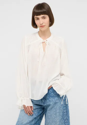 Блузка Feminine Blouse