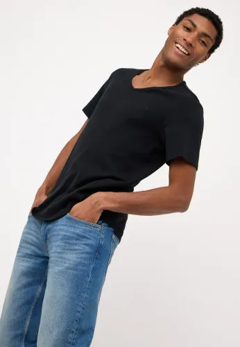 Футболка Amado