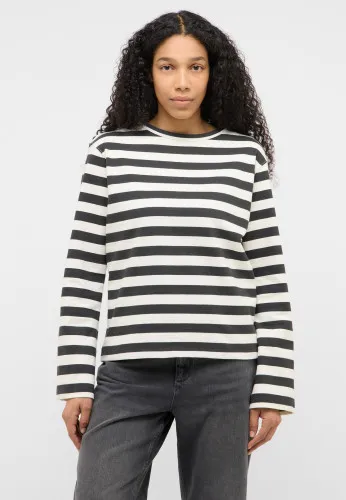 Футболка Sutton