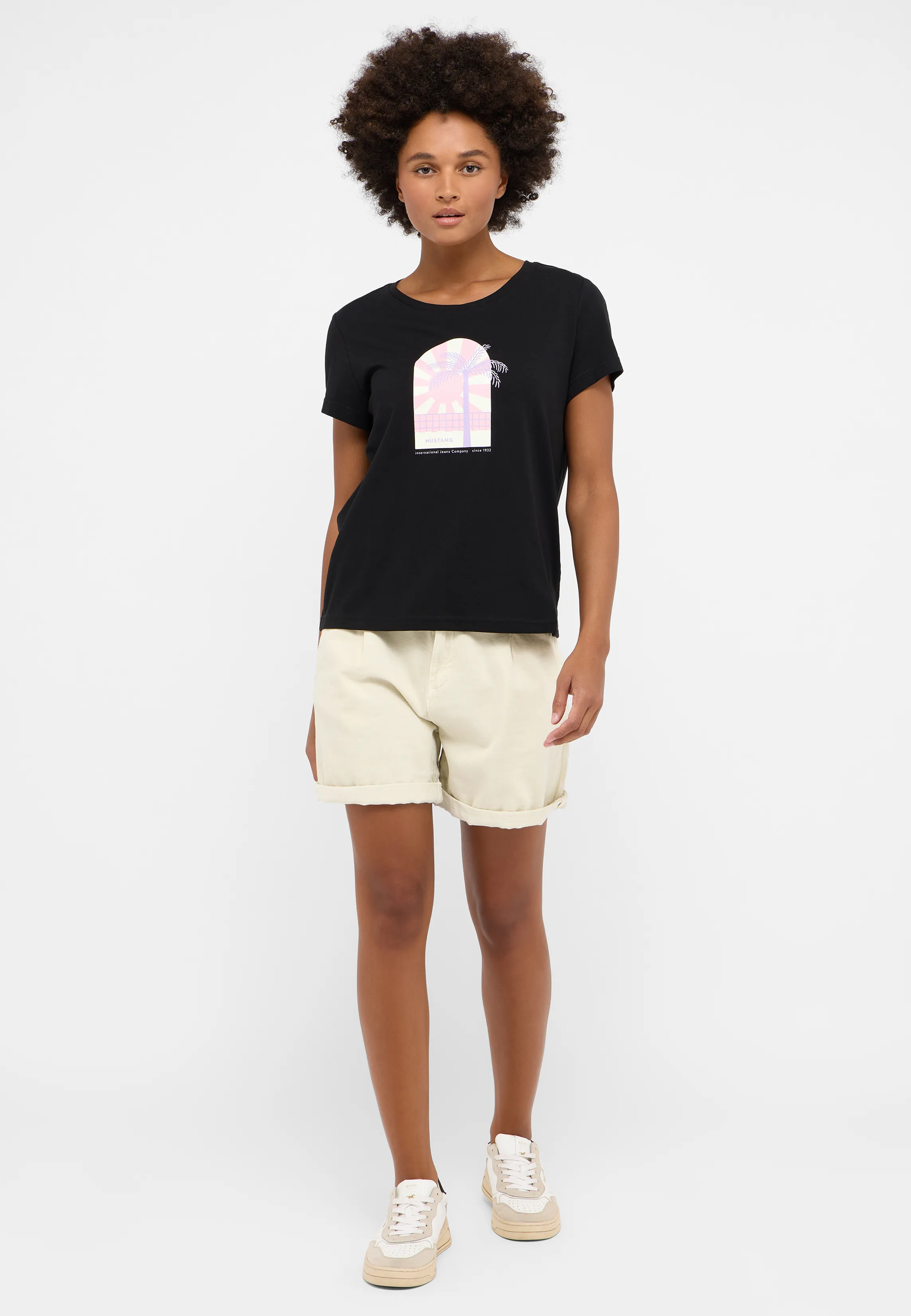 Шорты Arcadia Shorts белый цвет