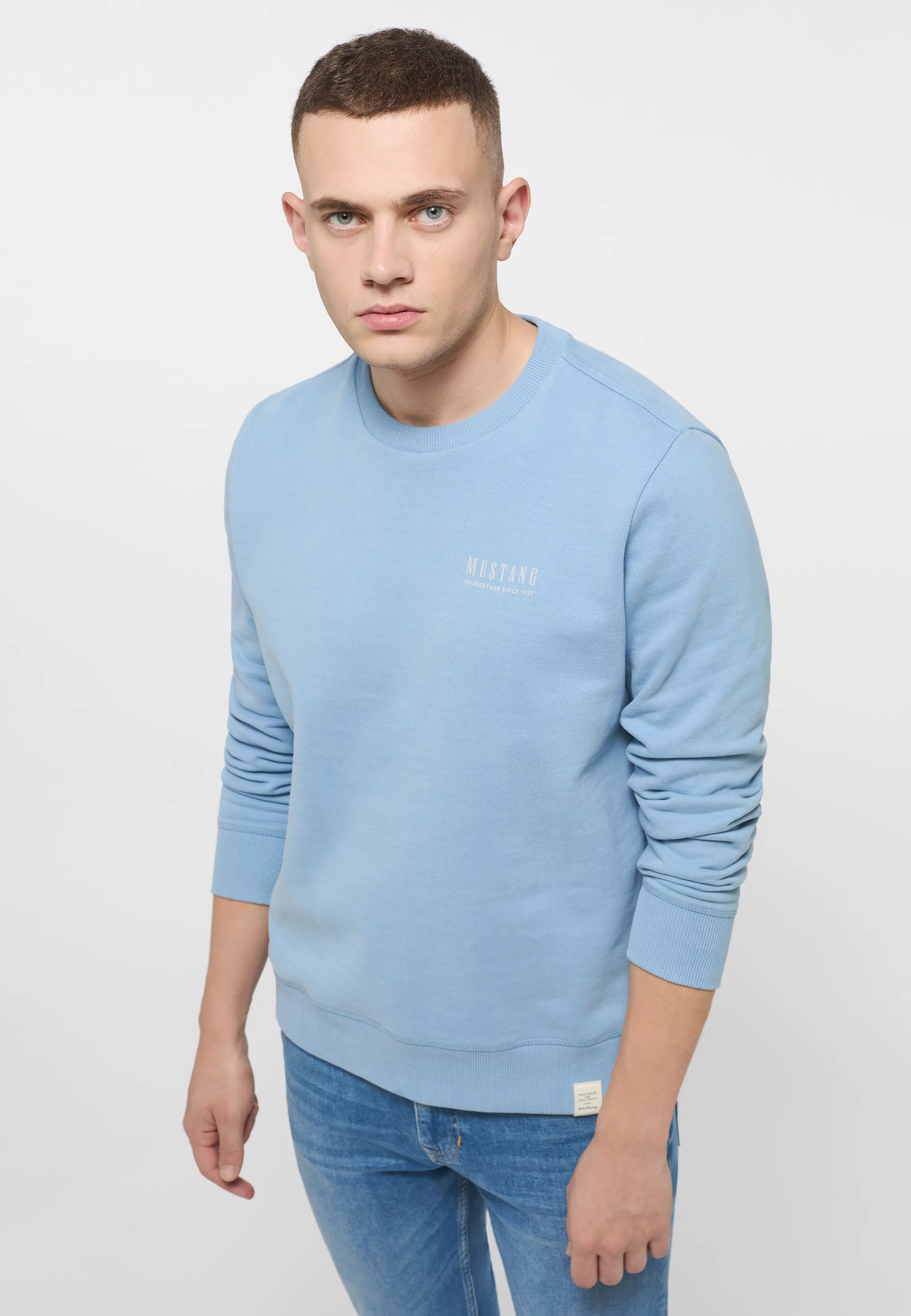 Свитшот Style Ben Crewneck голубой