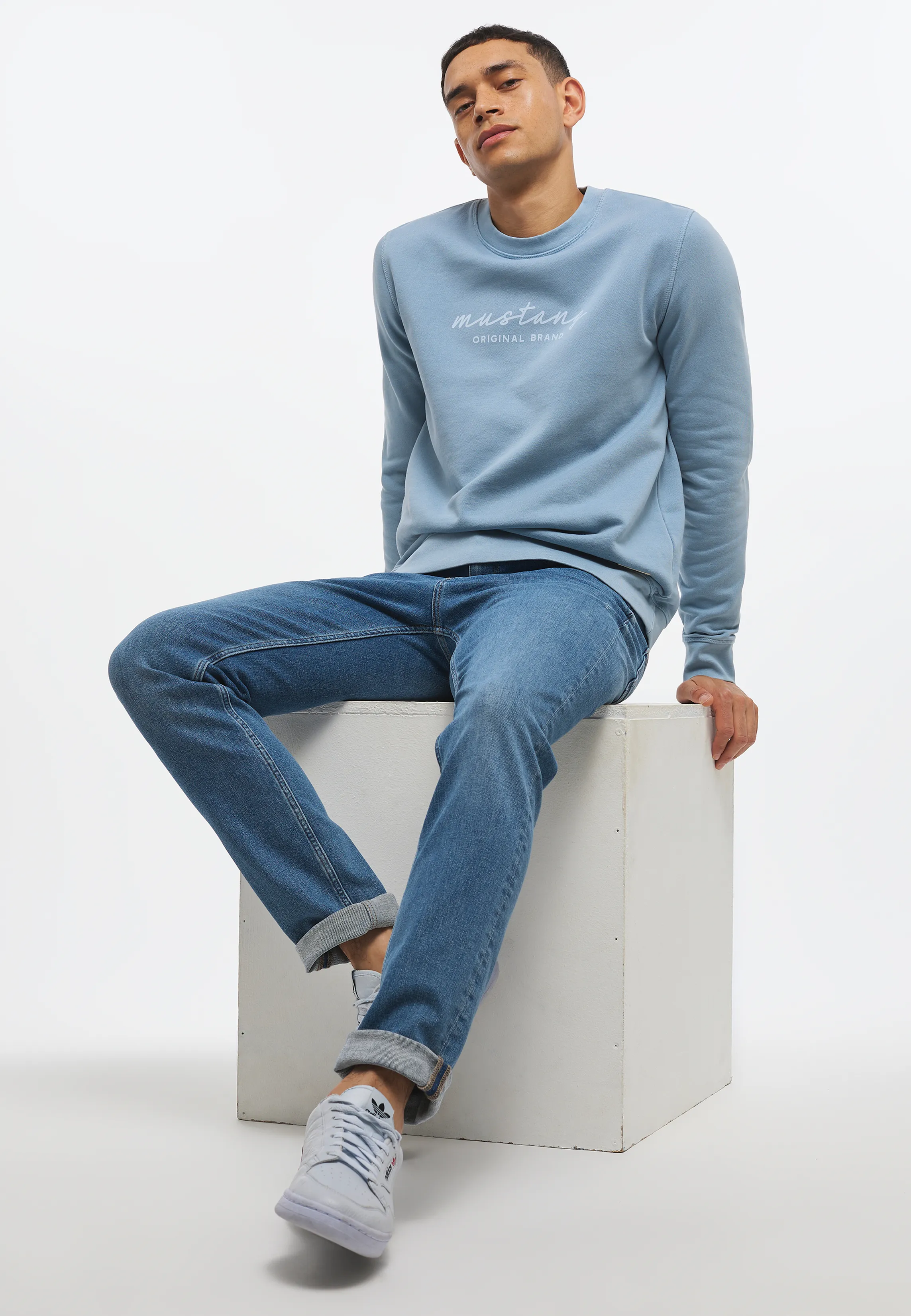 Свитшот BEN CREWNECK голубой