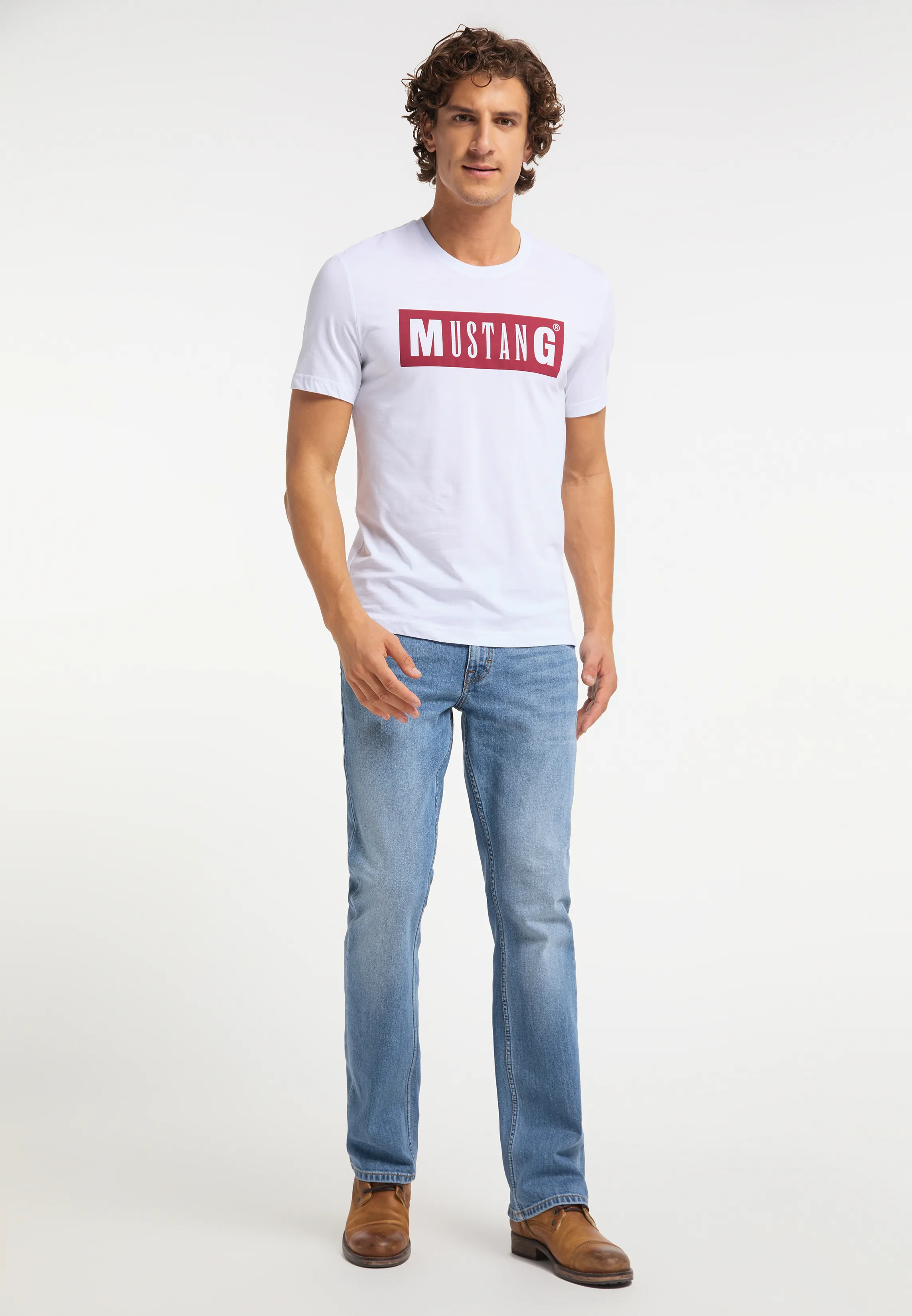 Футболка Alex C LOGO Tee белый